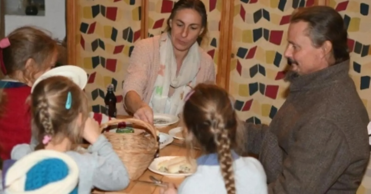 Famiglia nel bosco: chi sta dicendo la verità